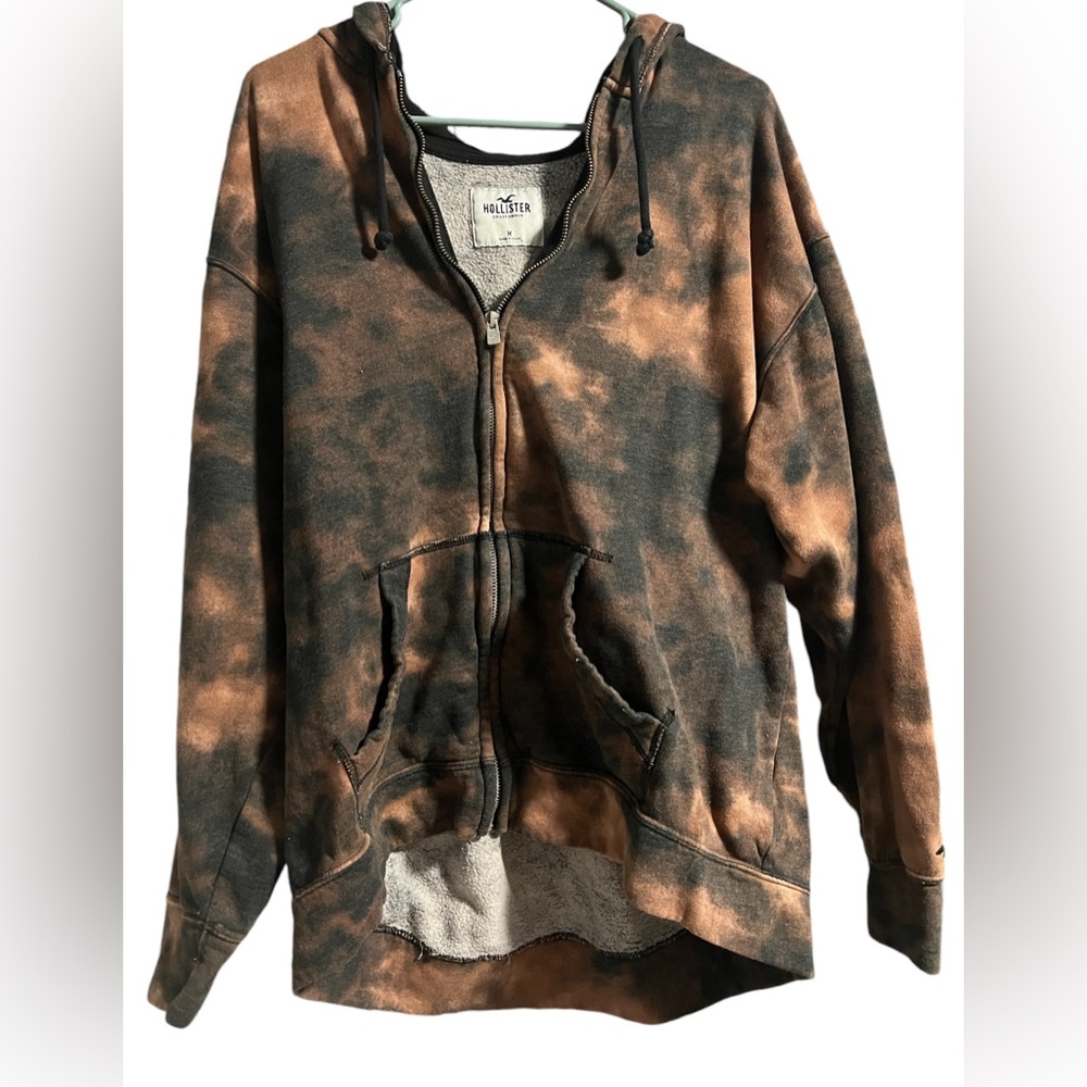 Size Medium, Hollister Brown and Black Tie-Dye Oversized Zip-Up hoodie